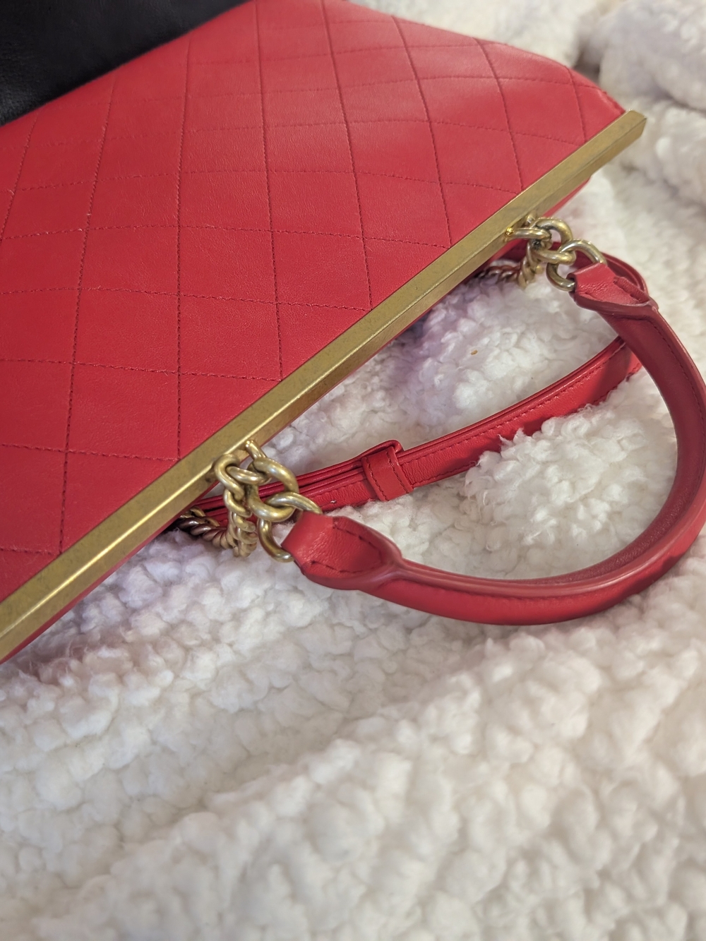 Chanel Coco Luxe Bag - Picture 15 of 16